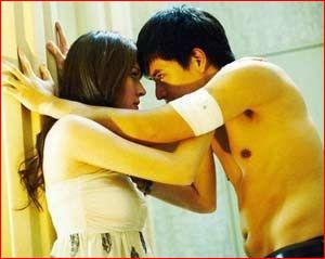 阮经天女友激情床戏曝光组图