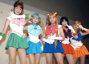 真人版 <em>美少女</em> 被<em>批</em>战服廉价,娱乐频道,3G门户