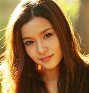 天使之争女主角剧照+
