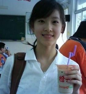 <em>奶茶妹妹</em>成长记:童年照很杯具,娱乐频道,3G门