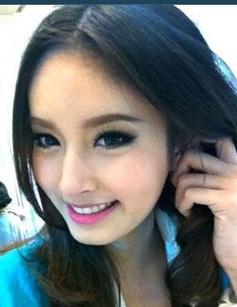 变性女明星盘点:猛男变身辣妹