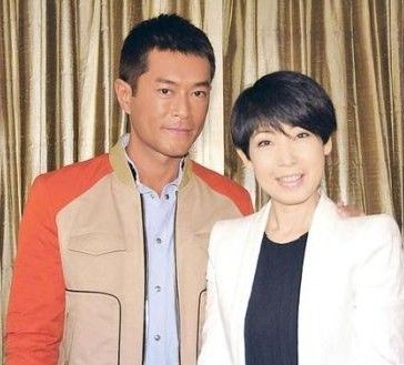提及他的过气绯闻女友郑秀文图片