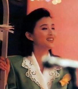 名嘴<em>杨澜</em>青涩<em>少女</em>照气质出众,娱乐频道,3G门户