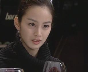 又是一个小白兔女主角