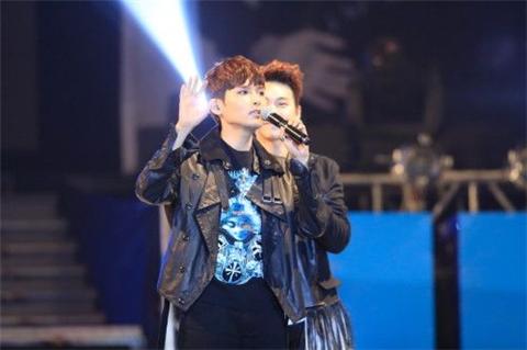 <em>SJ-M</em>选<em>女友</em>,始源嫌<em>银赫</em>不帅