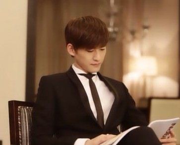 张翰<em>赵丽颖</em>新剧<em>杉杉来吃</em>杀青