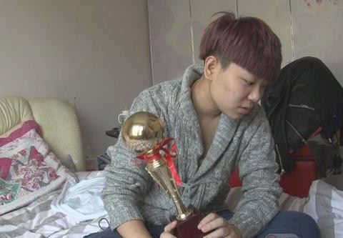 <em>变形计</em>推女生互换,富家女暴戾