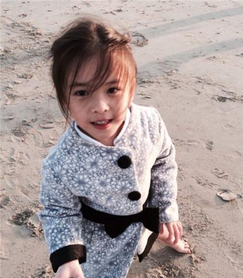 <em>刘涛儿女</em>私照,睡姿凌乱呆萌图_娱乐资讯-ipiao