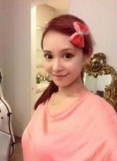 丁小芹素颜变萌妹,网友认不出