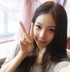 <em>韩国</em>网络人气<em>美女</em>瓜子脸<em>发型</em>