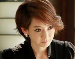 戚薇知性短发,做职场魅力女人