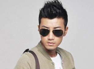 中秋给力!<em>男生</em>帅气<em>潮流</em>9<em>发型</em>