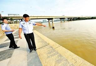 托举哥 舍弃生命救跳江女孩,新闻频道,3G门户