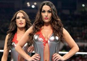 <em>贝拉姐妹</em>强势出场