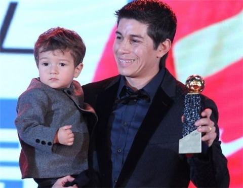 孔卡行李超重被重罚,恒大买单_网易体育